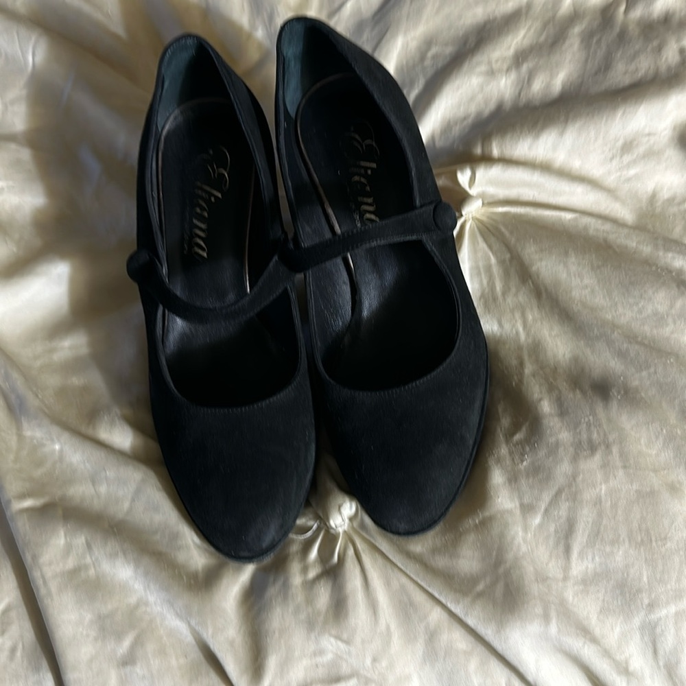 Eliana black suede heels size 39 1/2 (fits 8 1/2)